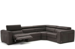 natuzzi B790 leather corner unit with recliner