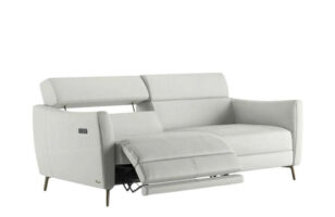 Natuzzi C200 leather sofa with recliner